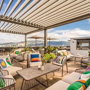 https://geneva-marriott-hotel.genevahotels4all.com
